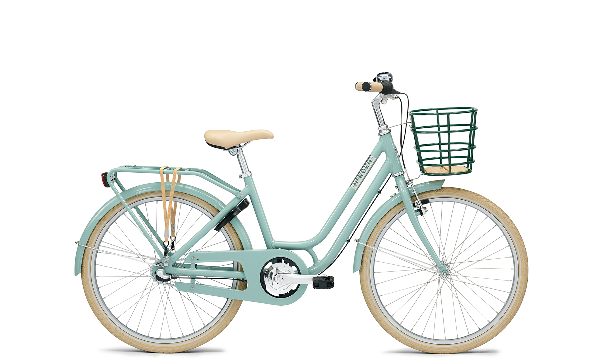 NOrden Clara 24" pigecykel med aluminiumstel, 3 Shimano-gear, komfortsadel og praktisk tilbehør. Stilfuld, robust og ideel til urbane eventyr.